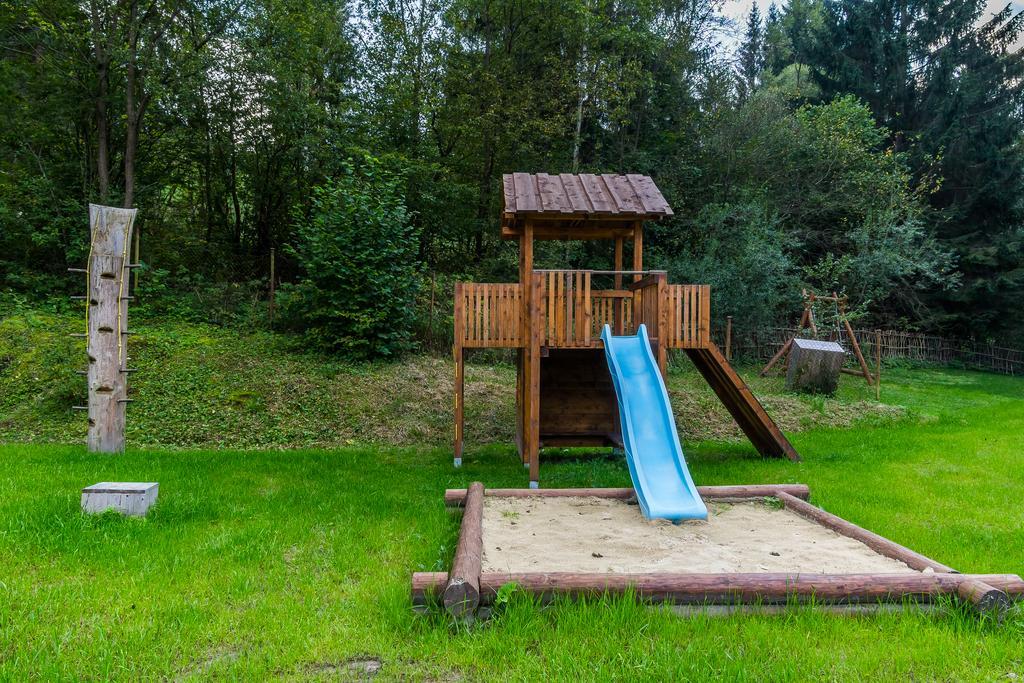 Jazierce Lägenhet Ruzomberok Exteriör bild